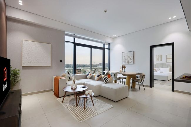 Livbnb-Stylish and Spacious 1B w/ Private Balcony