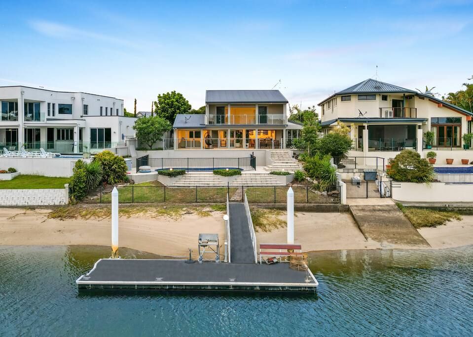 Sorrento Waterfront Retreat & Pool