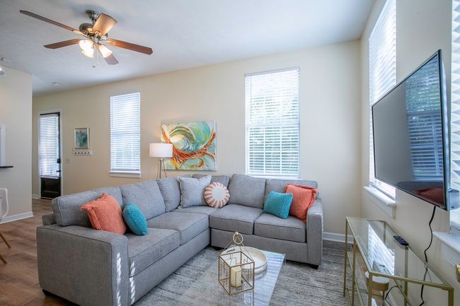 The Lummus 2BR Cozy Triplex by Velvet Ditch Villas