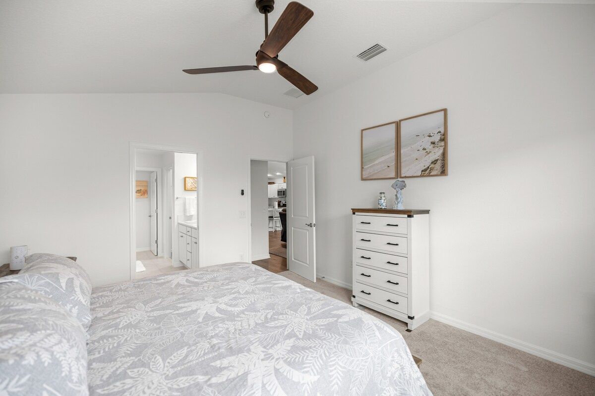 The Strawbridge · 2 Ensuite Suites · Golf Cart — photo 16