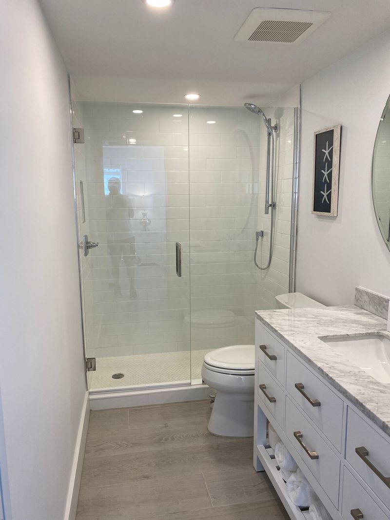 Luxury 2-Bed Condo Steps to Naples Beach & Downtown — photo 13