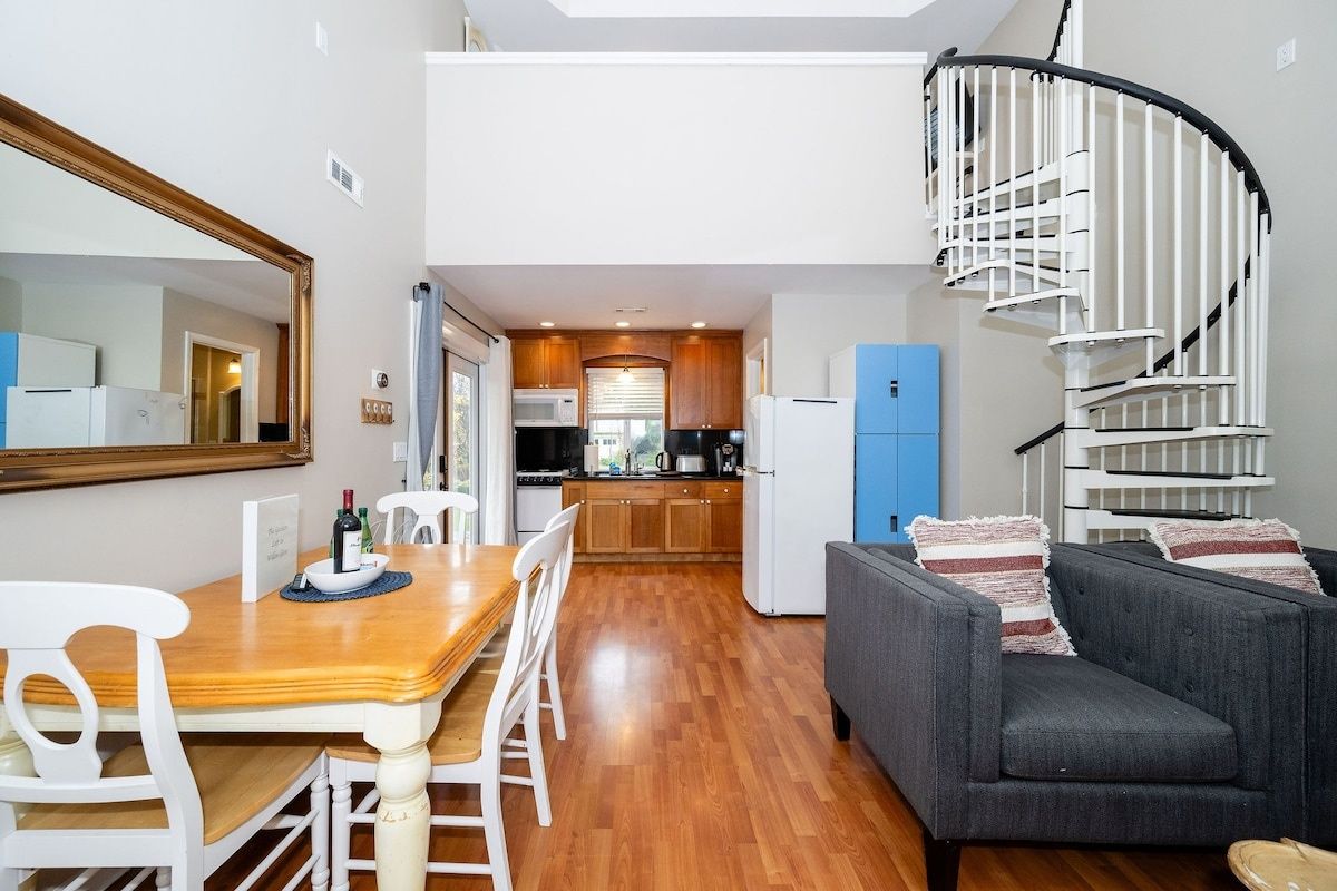 The Garden Loft | Newly Remodeled | Willow Glen