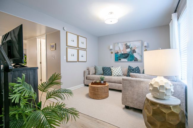 The Delta, 2BR Townhome Stay by Velvet Ditch Villas