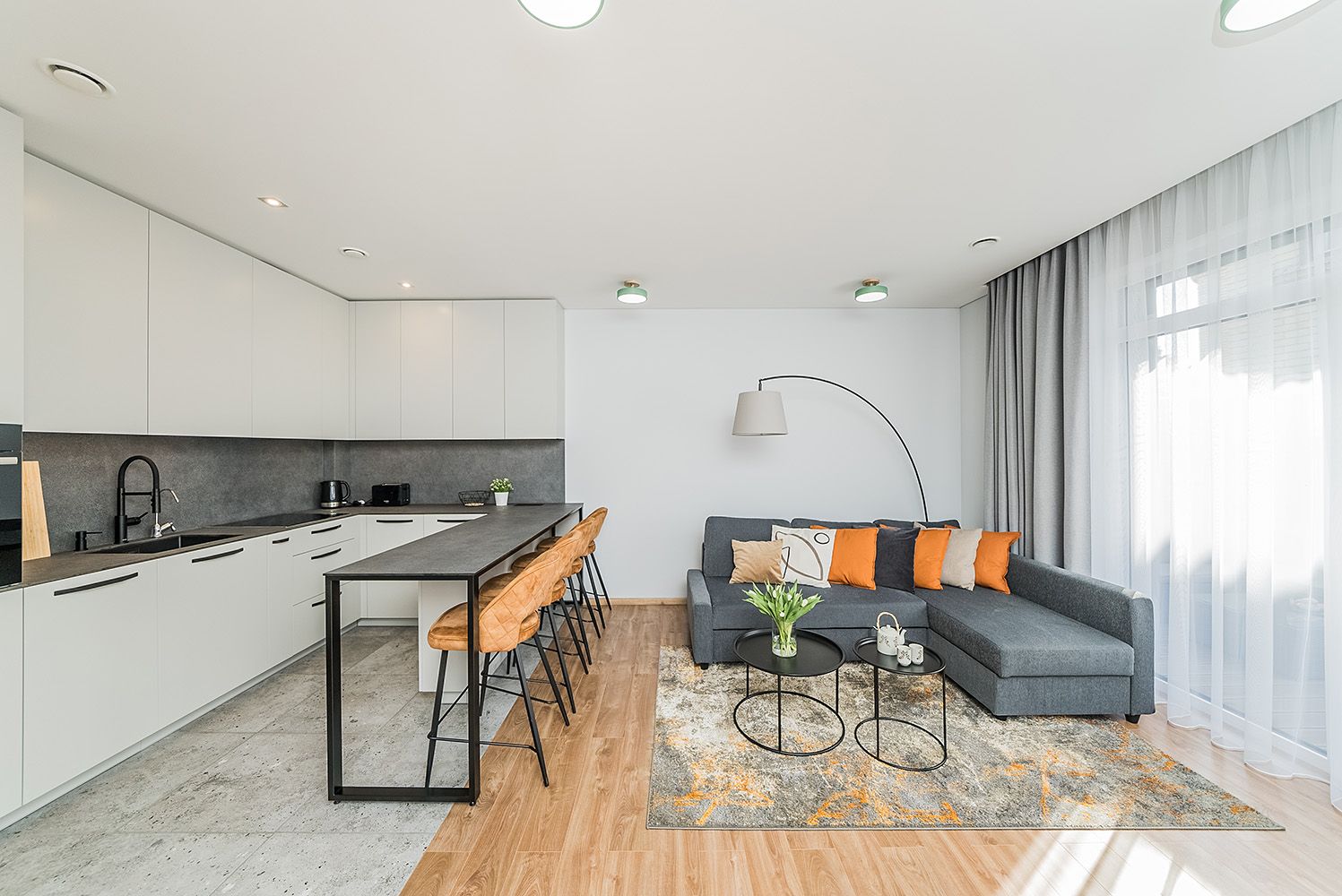 Žaliakalnio apartment with free parking