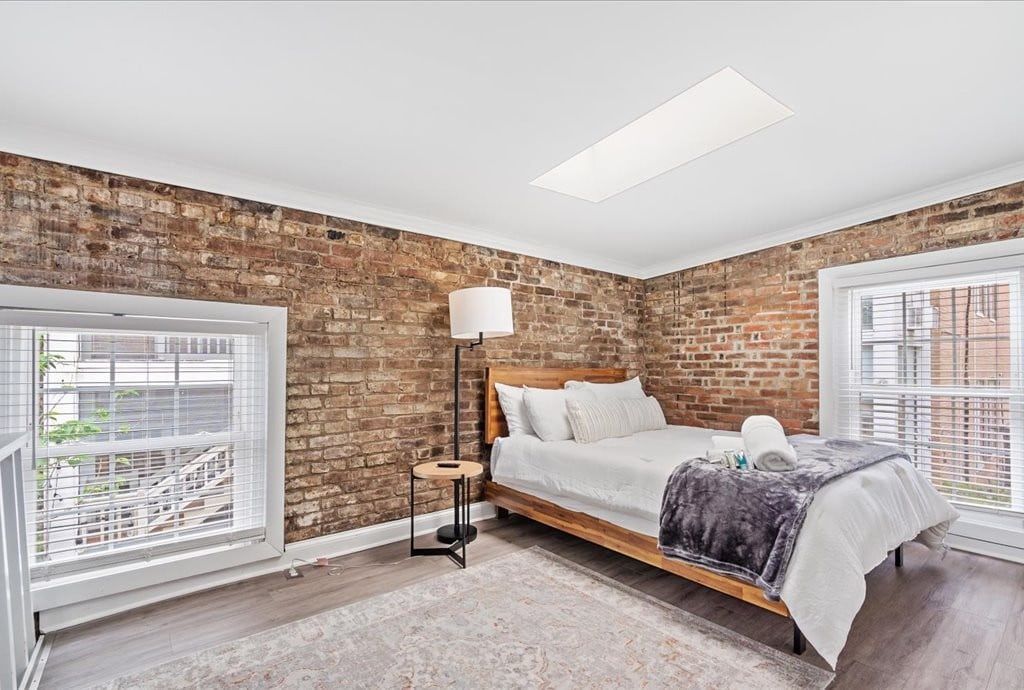 Historic Carriage House Loft In Heart of Downtown Mobile