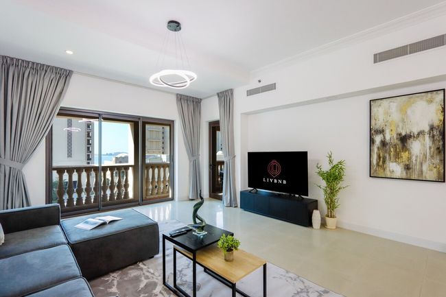 Livbnb Suite - 1BR Haven in Golden Mile