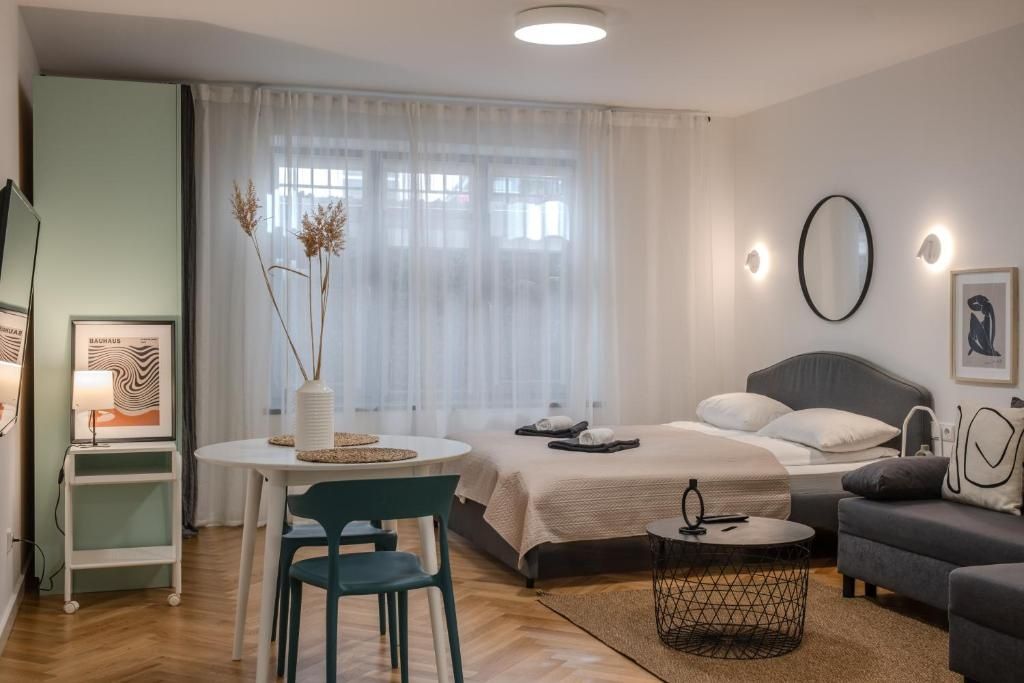 Central Apartment/ Free Parking
