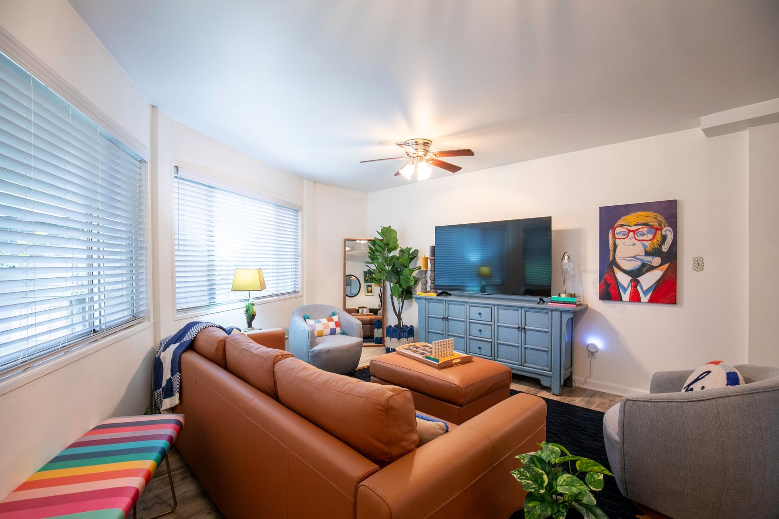 The Hutt, 2BR Chic Condo by Velvet Ditch Villas