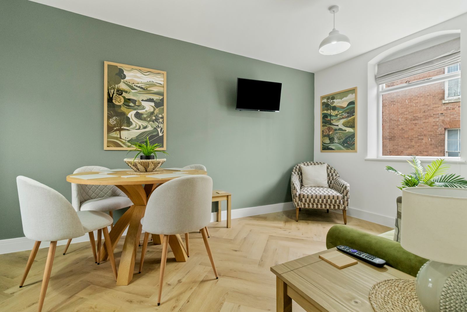 Pear Tree - BRAND NEW - Stylish City Centre Apartment in Worcester