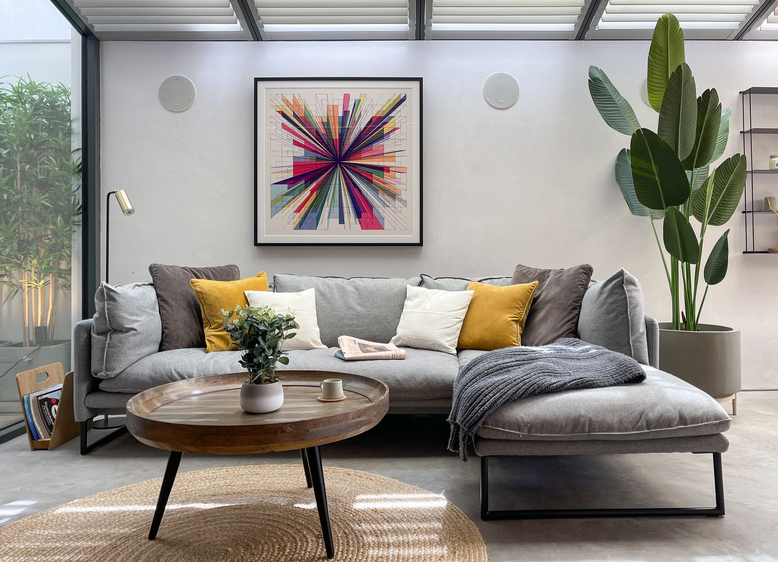Luxury Urban Oasis: With Garden and Private Studio