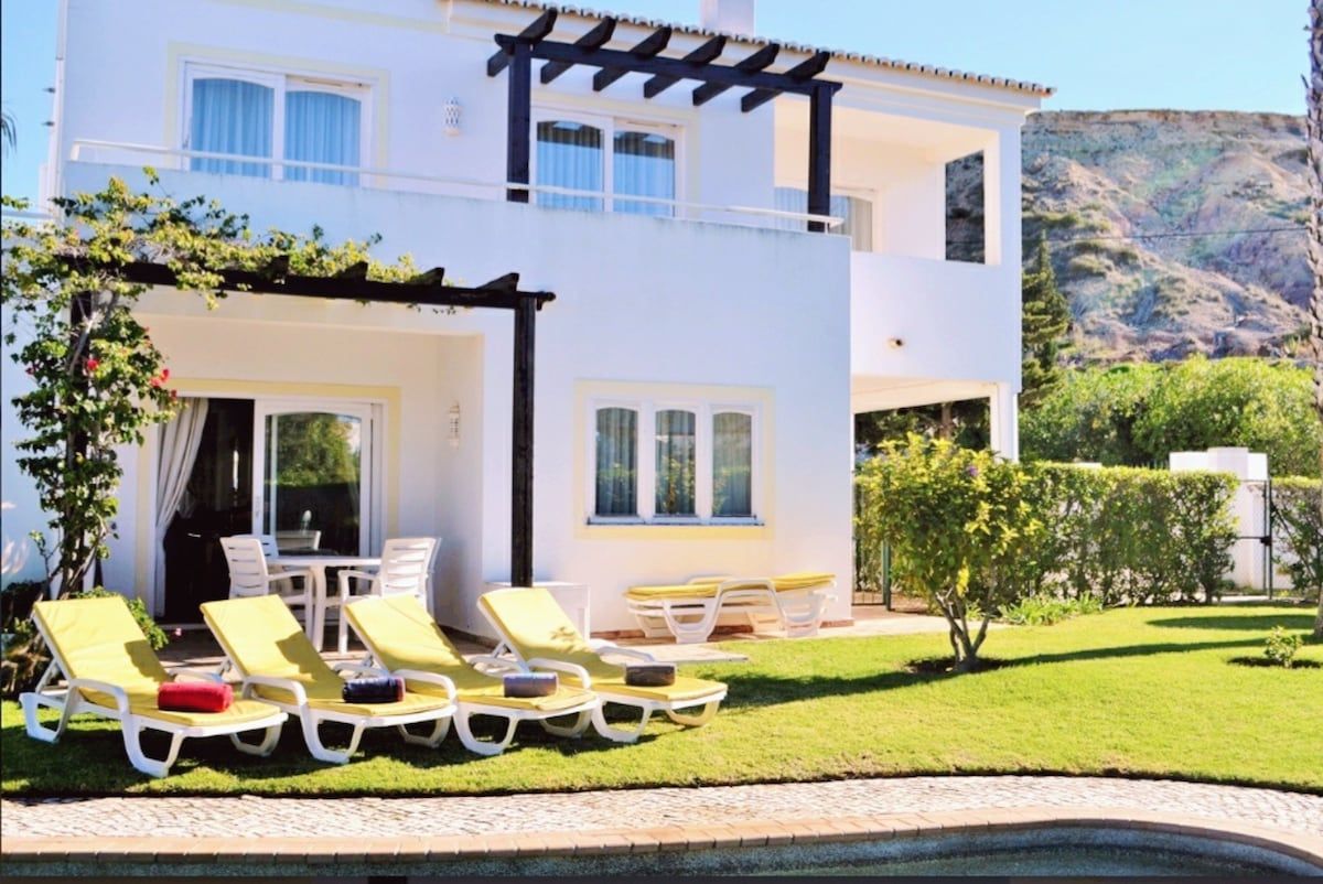 3 bedroom Beach House in Luz