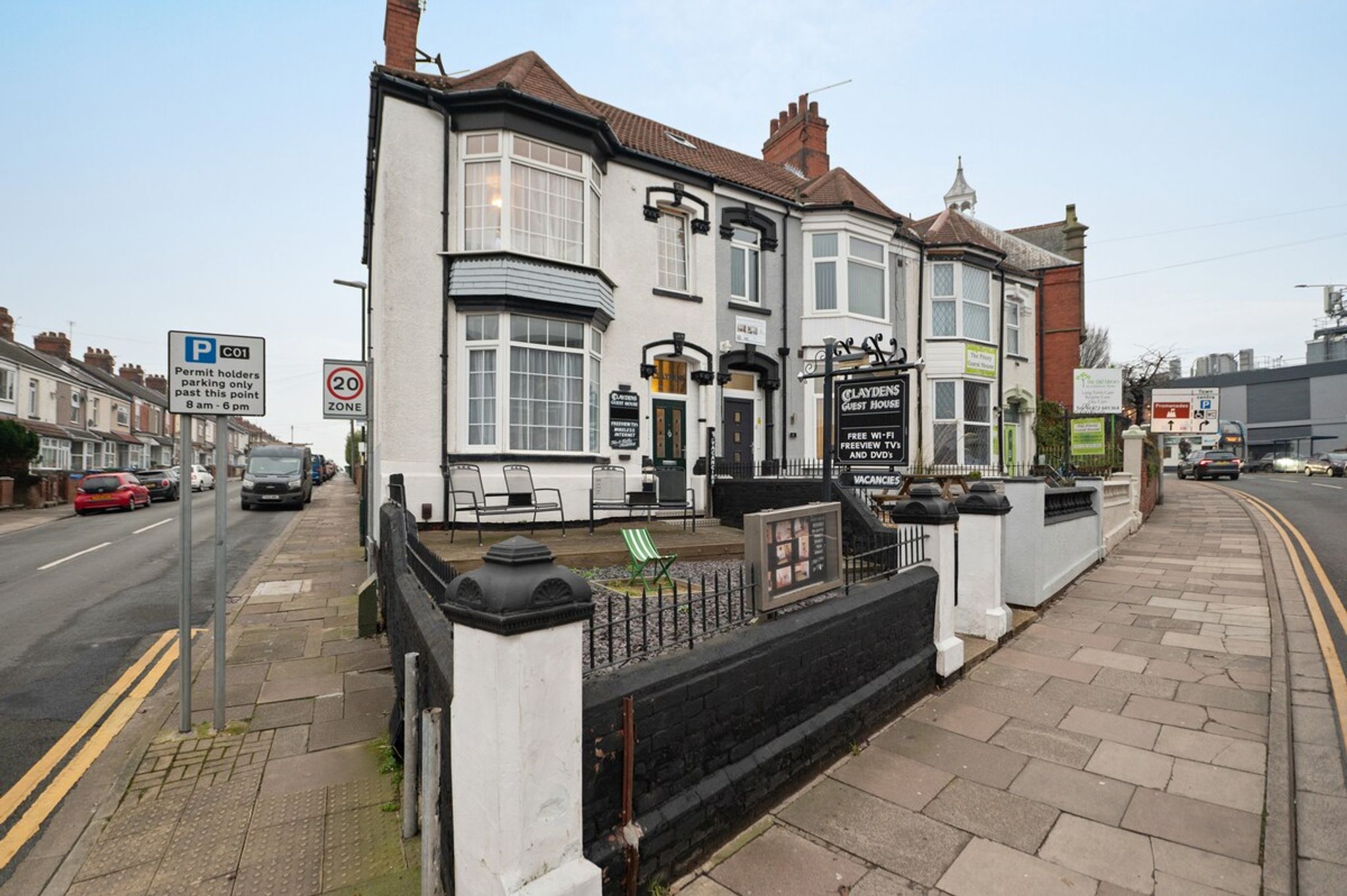 Claydens Guest House at Cleethorpes Sleeps 13