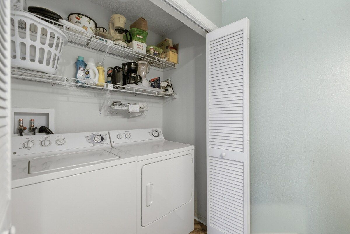 Lakeside Nest · 2BR · Golf Cart · Near Brownwood — photo 16
