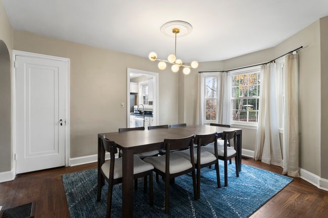 Inviting 4BR/2BA in Oakley- 2 Park Spots & Lg Deck