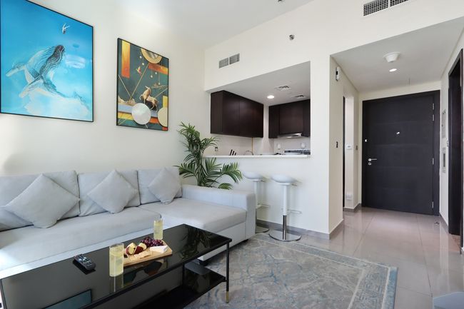 Livbnb Suites - Modern 1 Bed in Merano Tower