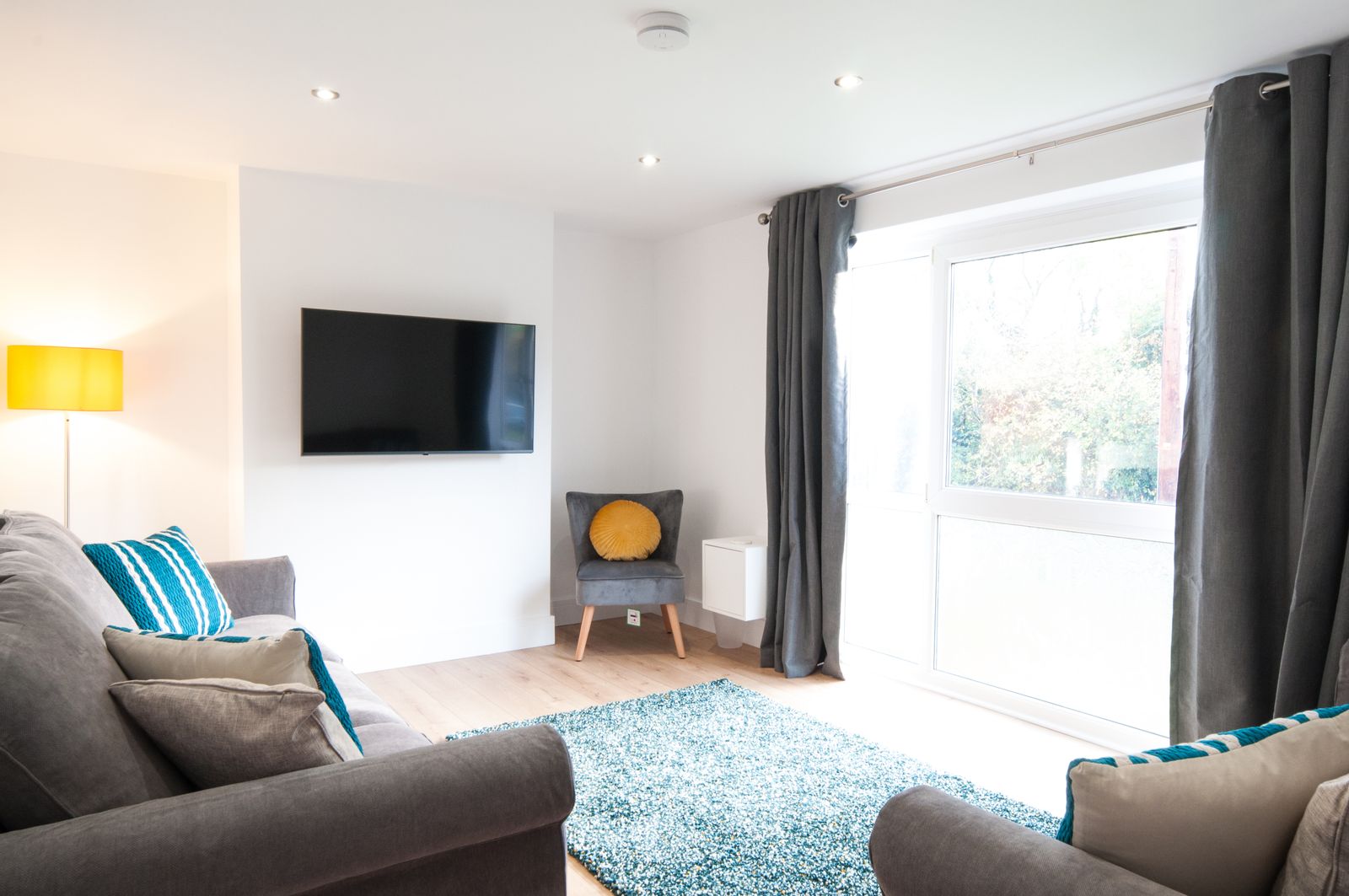 The Spitfire - Renovated 3-bed house in Cheltenham