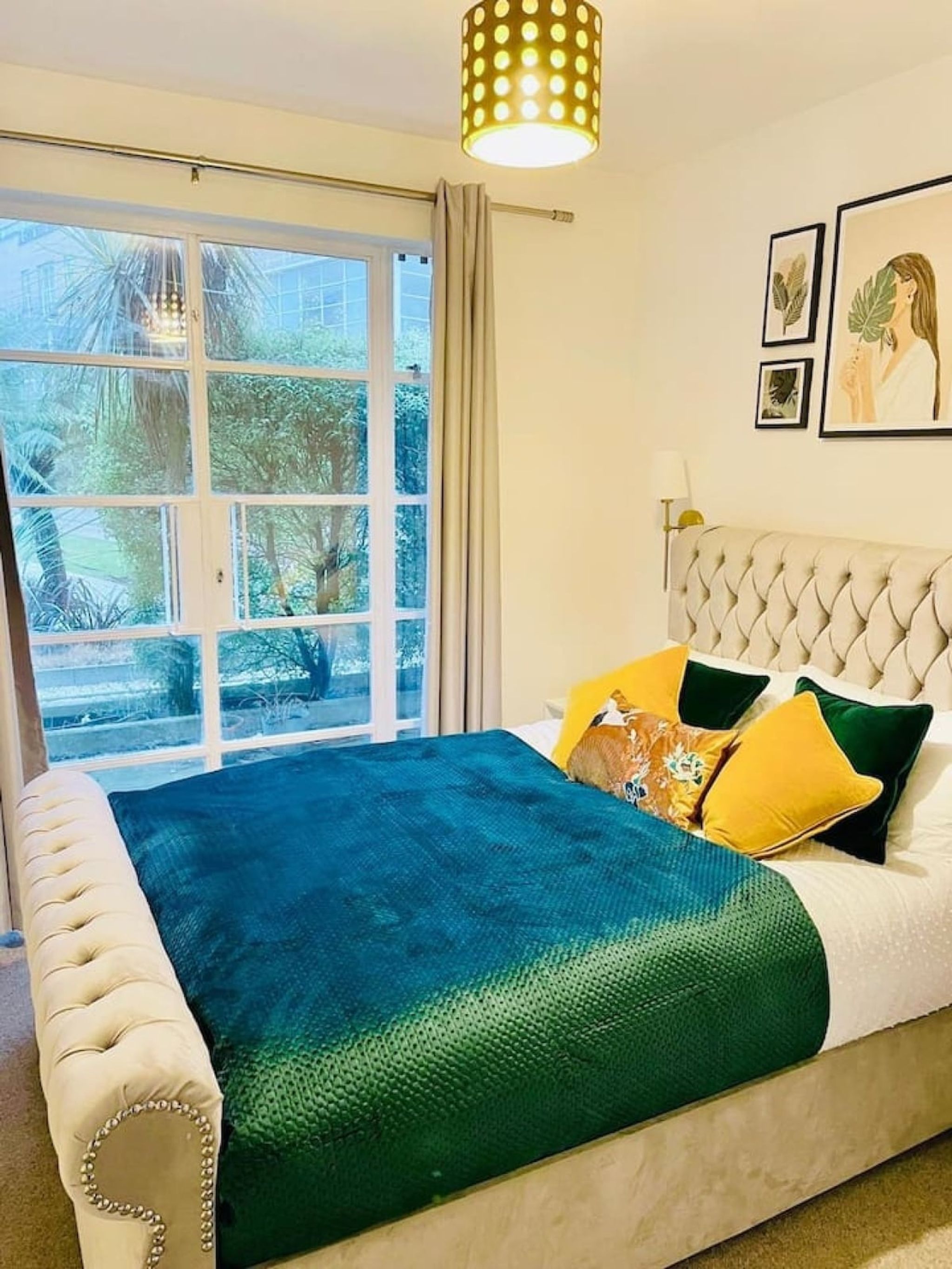 2BDR Apt Washer/dryer | Balcony • Fast WiFi