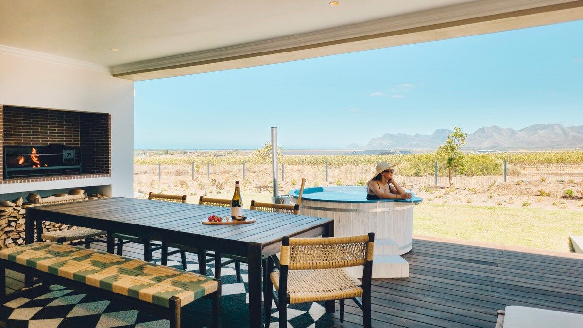 Vine & Vale Villa at Benguela Cove Wine Estate, Hermanus