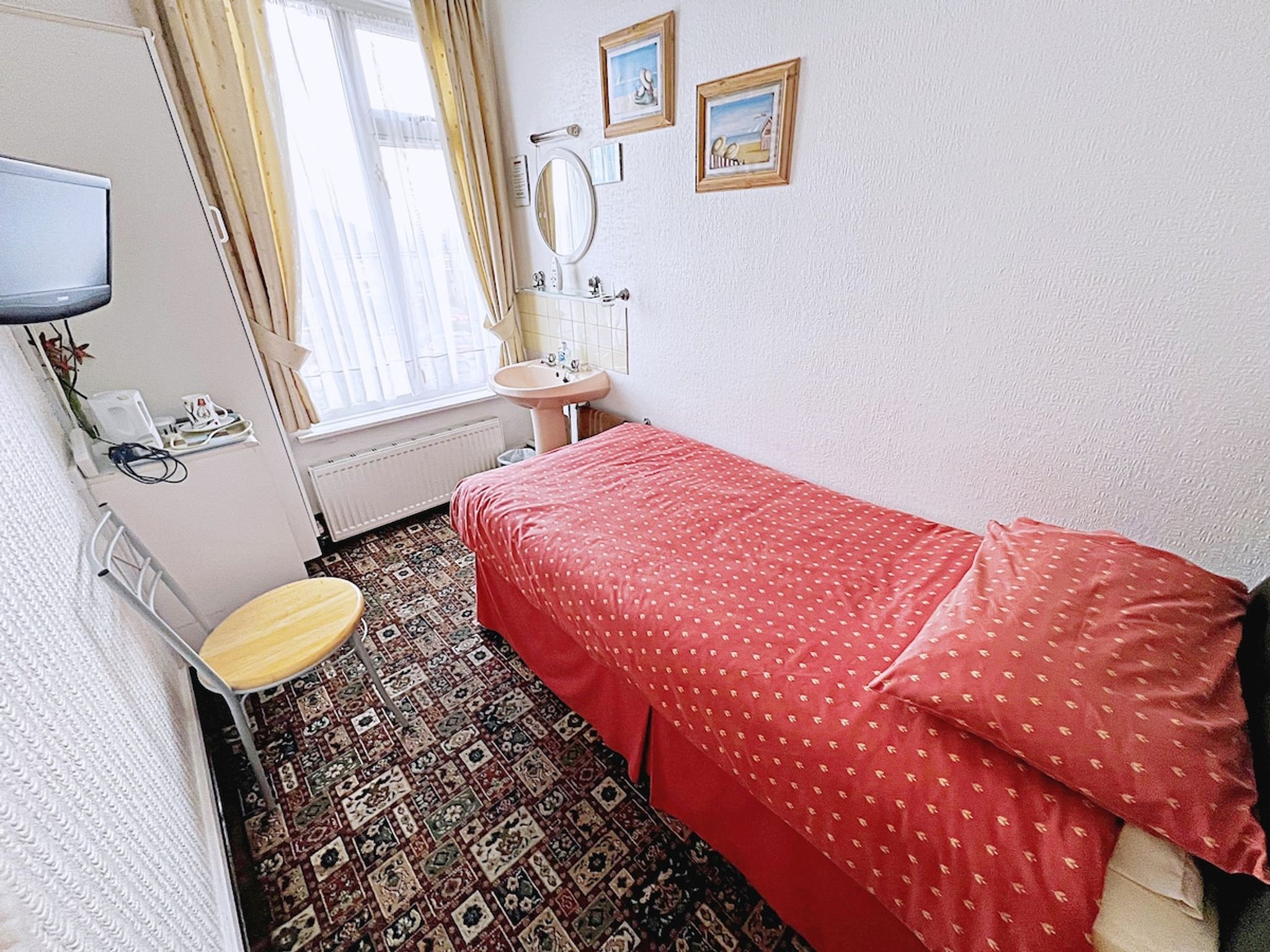 Affordable & Cozy Seaside Guest House| Cleethorpes