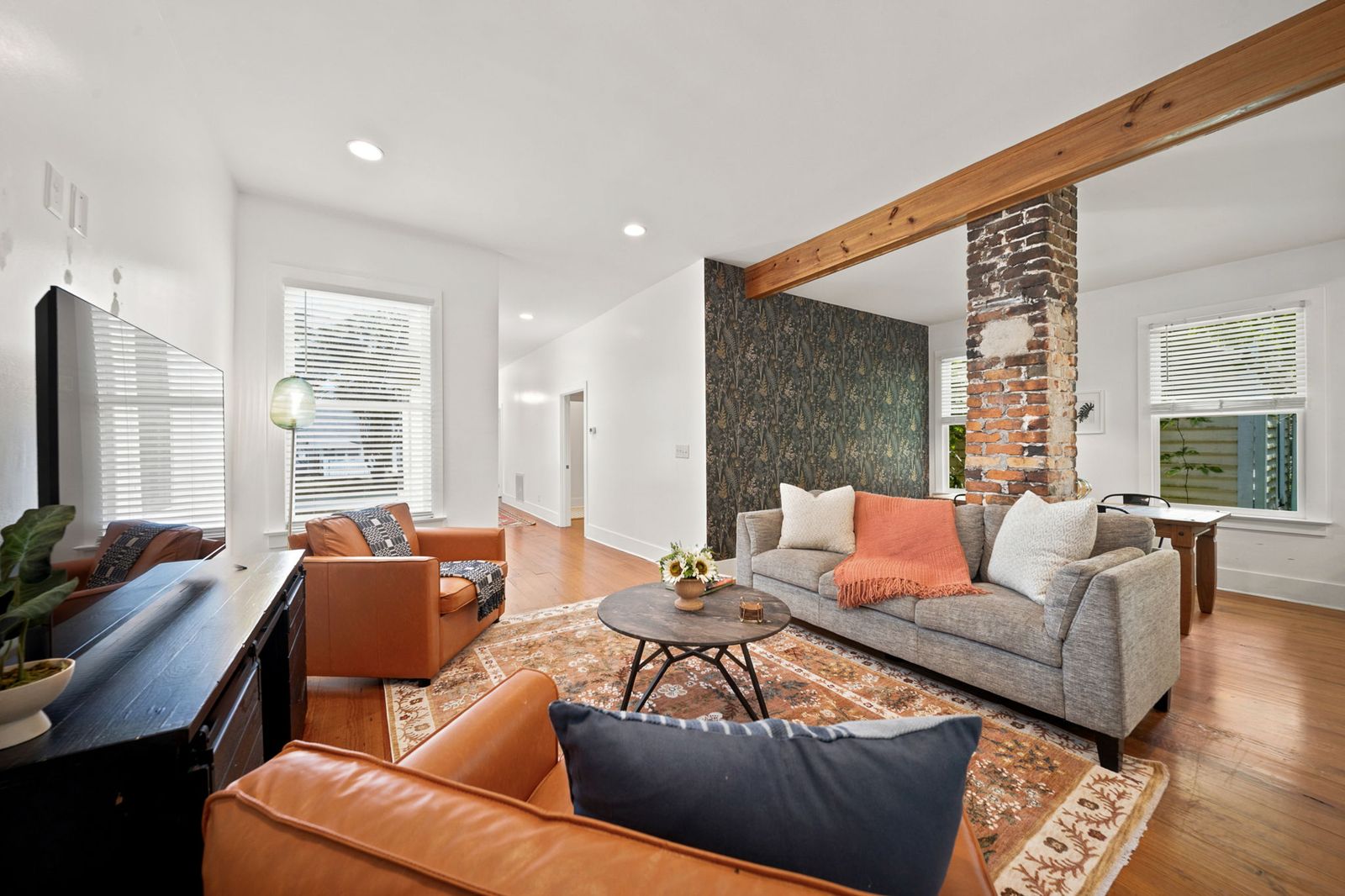 Boho Bungalow - Downtown - Free Parking