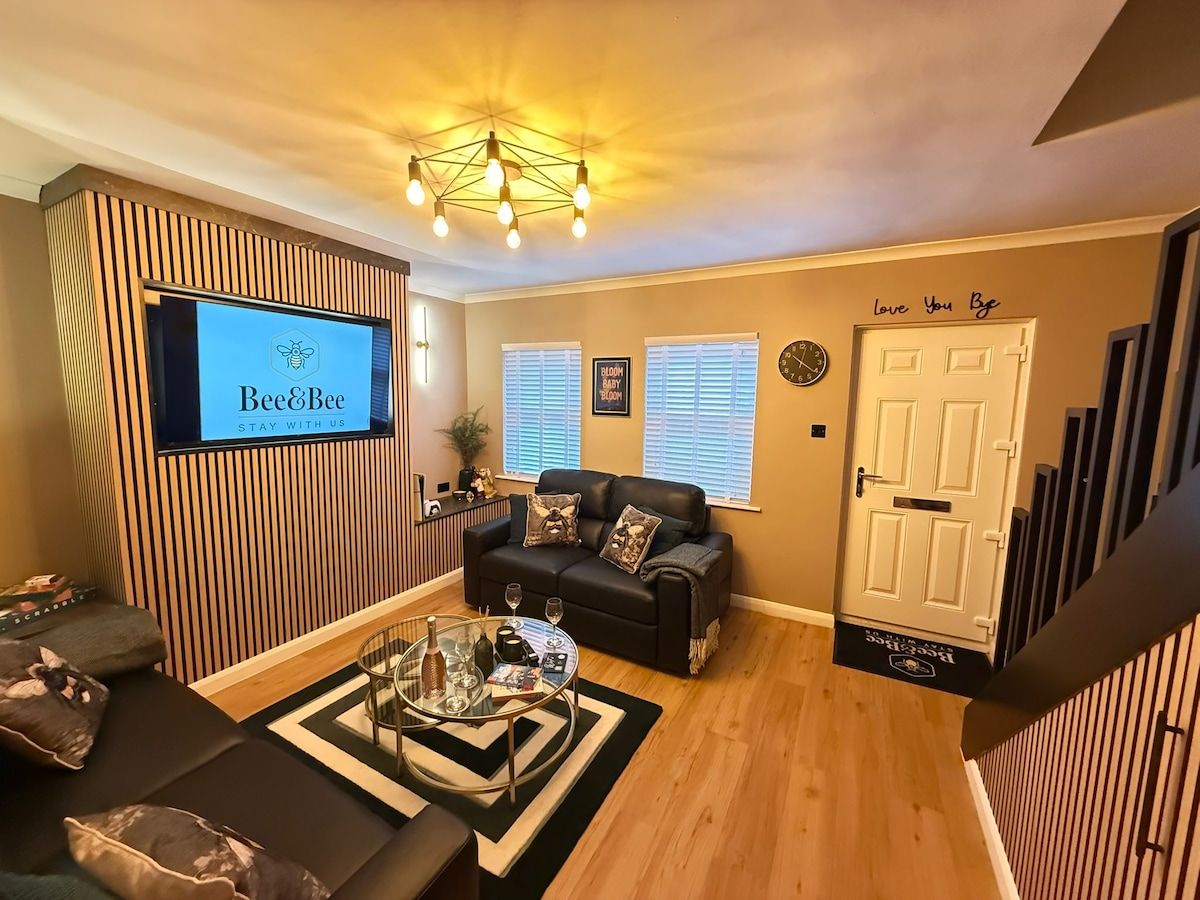 Coastal Terrace | 2 Bedrooms | Sleeps 6 | PS5 | Maryport Harbour