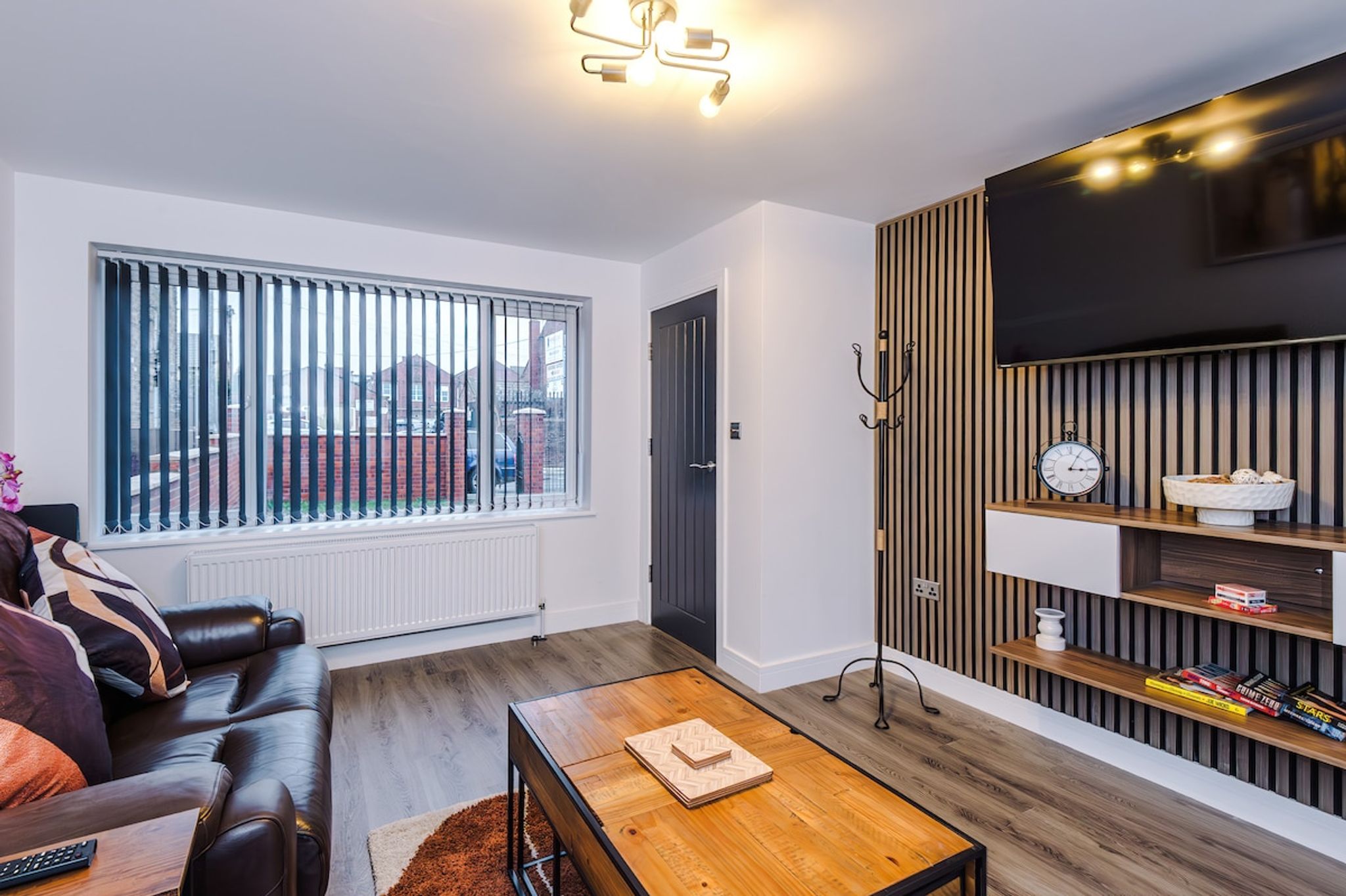 3BR Elegant House in Leeds | Sleeps 6 | Parking