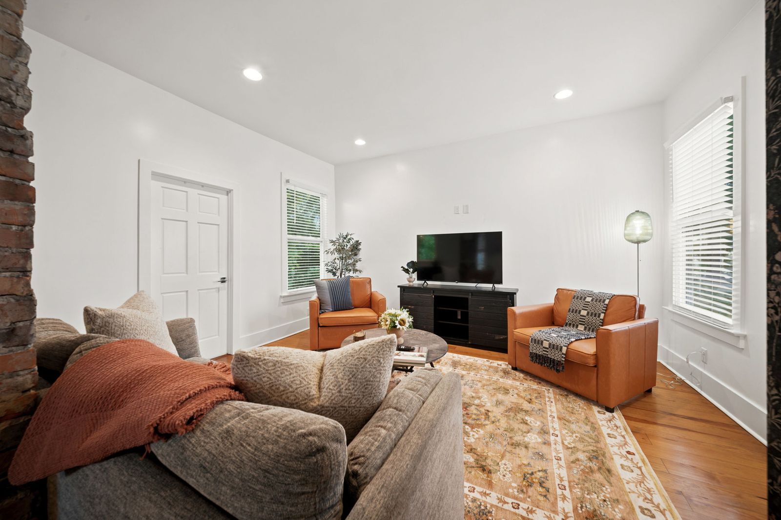 Boho Bungalow - Downtown - Free Parking