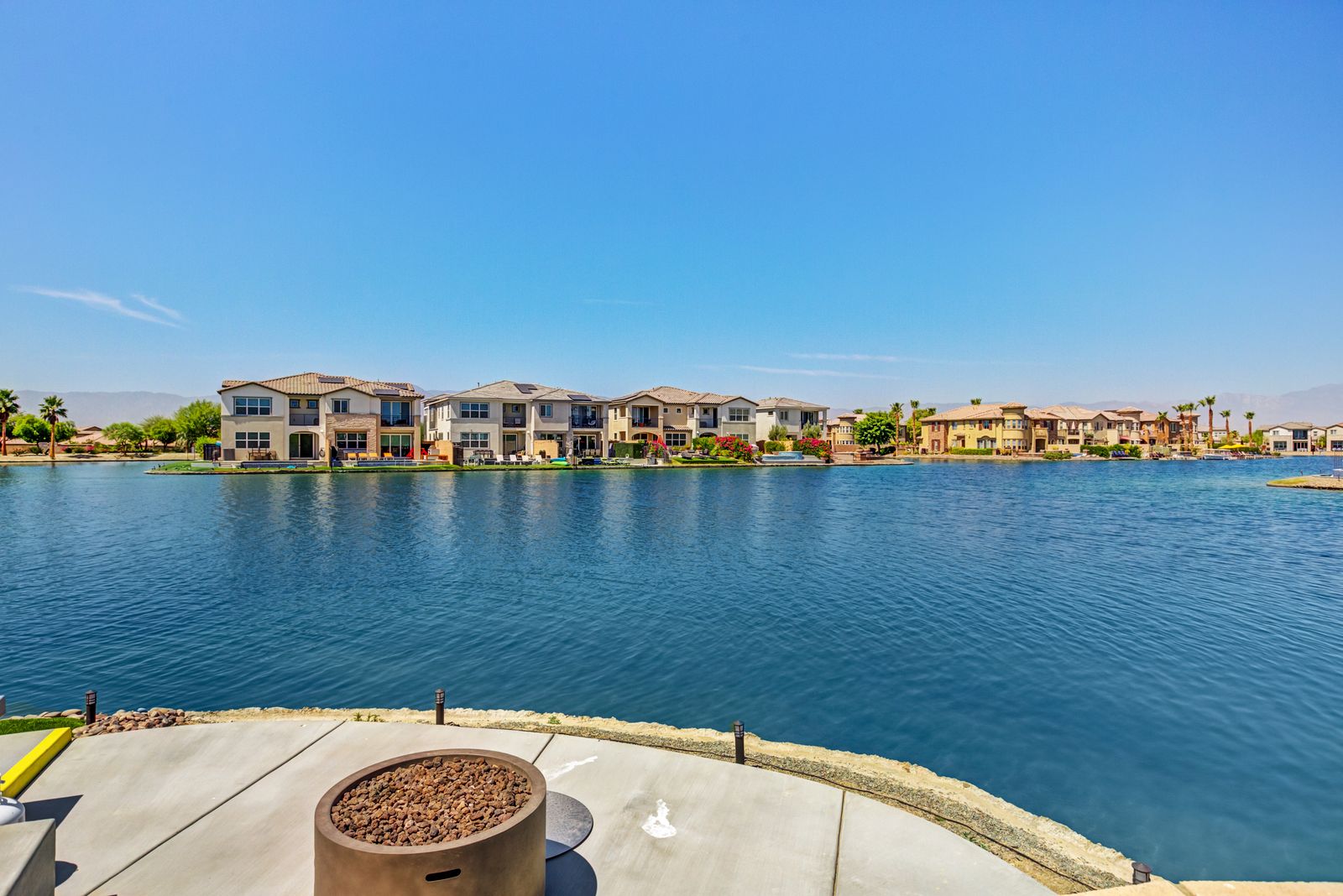 Lago Brisa Lakefront House