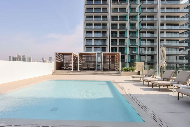 Livbnb-1B Elegant City Living with City Views, JVC