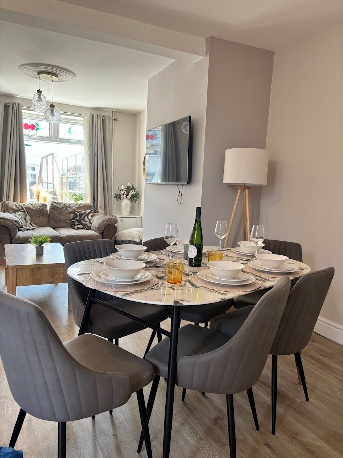 Hazel House - Spacious 3-Bed Home