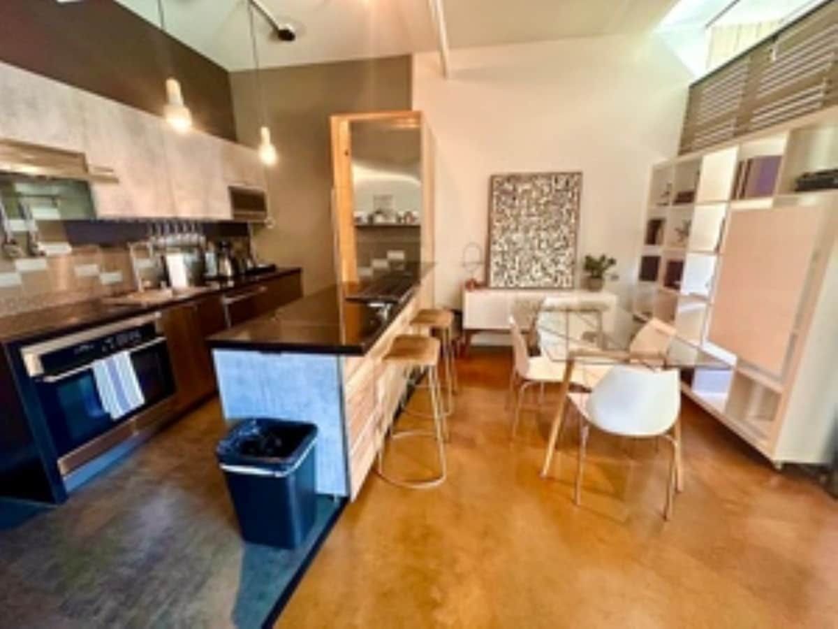 Spectacular Studio - Charlotte