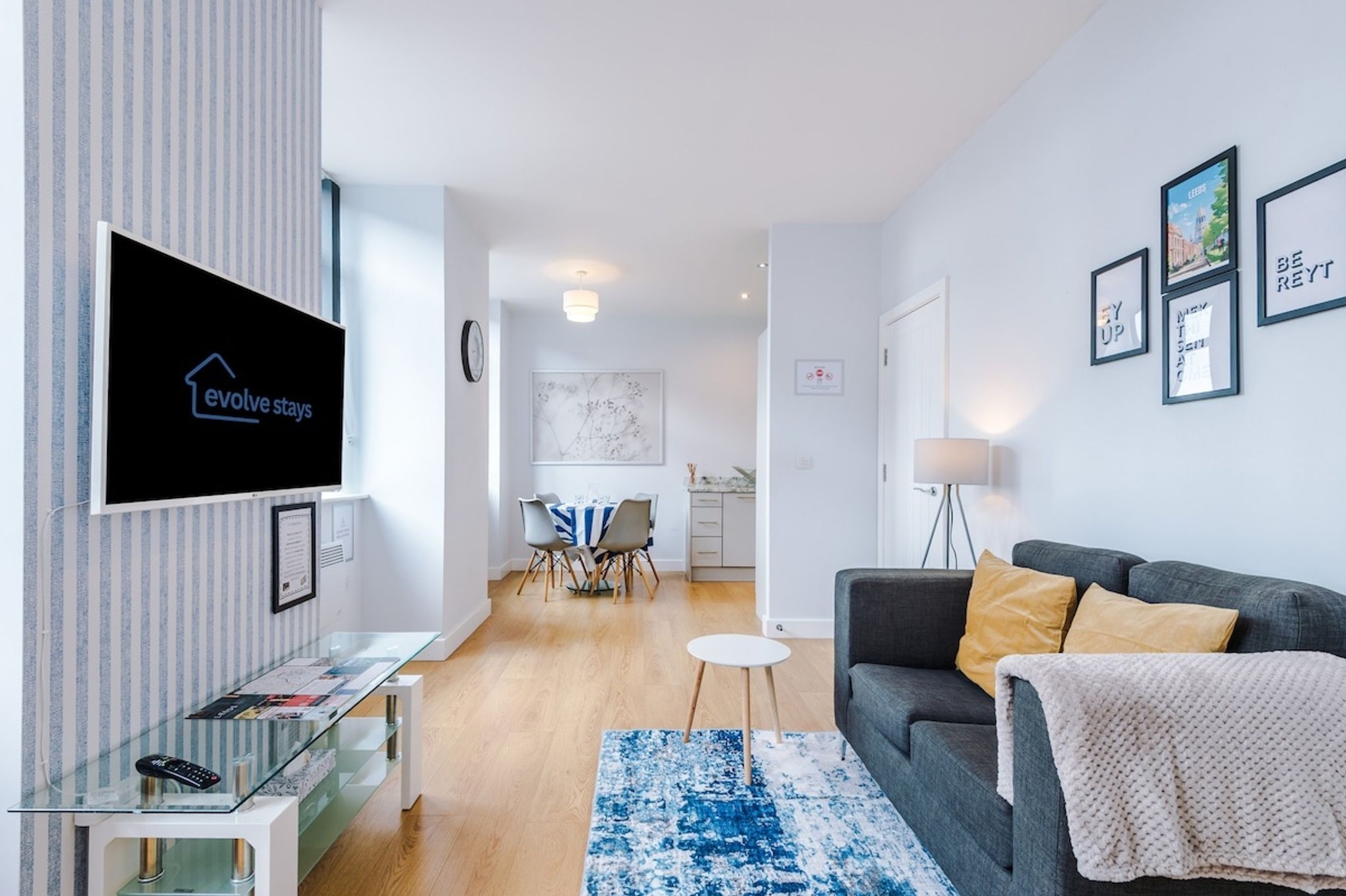Stylish 1BR & Kitchen – Victoria Riverside