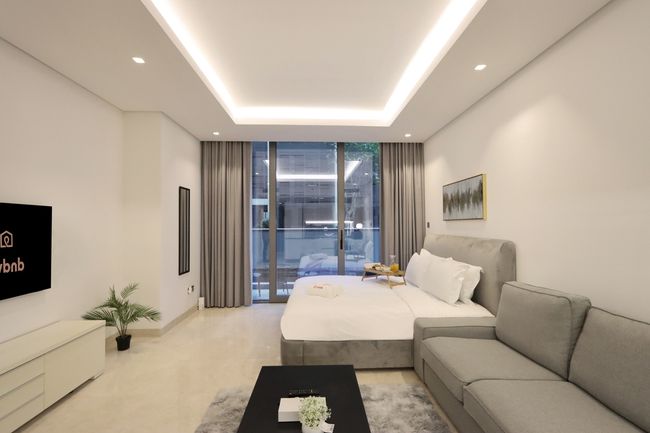 Livbnb- Modern meets Comfort, Studio with Balcony