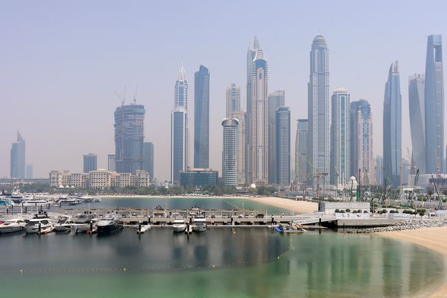 Beachfront 1BR with Marina & City Views