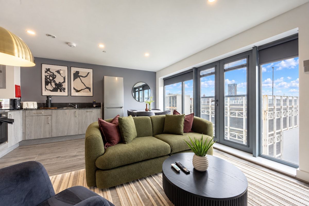 New 2 Bed | City Centre, M&S Arena & Albert Docks