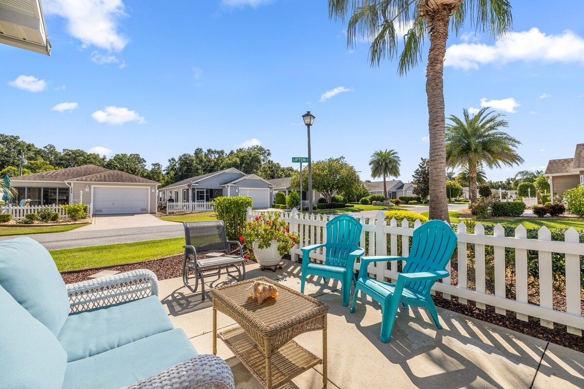 Sunnyside Escape in The Villages | Golfcart | BBQ — photo 10