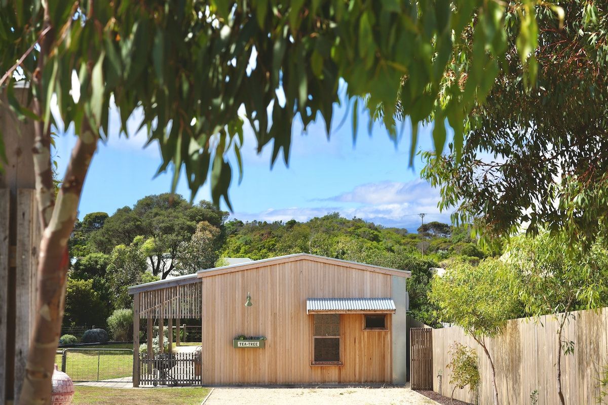 Tea Tree • Private retreat with outdoor bath
