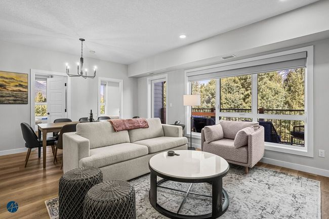 3 Bed/2 Bath Sparrowhawk Lodge-TopFloor-Creekside