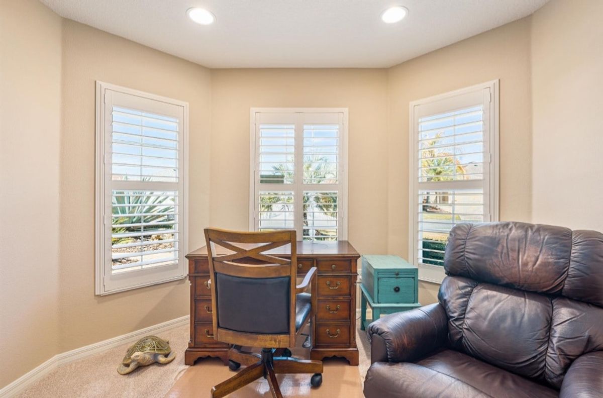 3BR Near Brownwood + Golf Cart + Office + Patio — photo 11