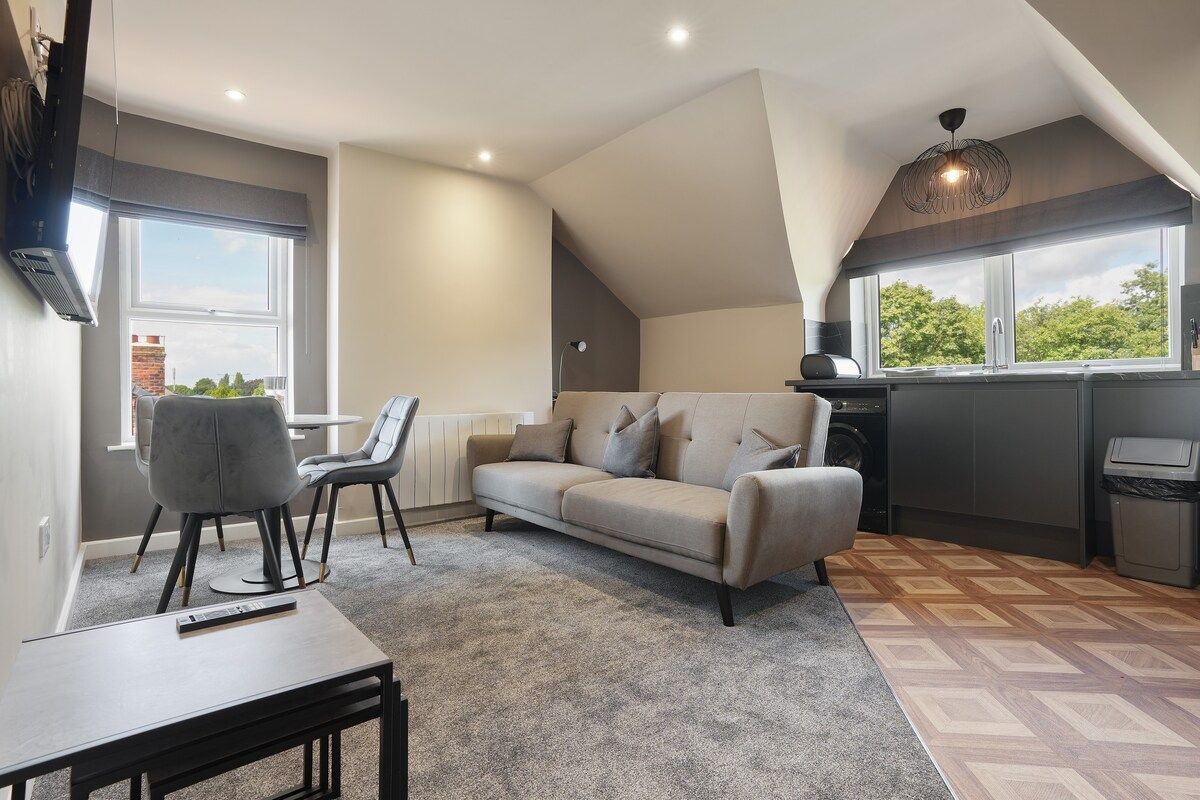 The Olive Tree | Stylish 2-Bed Loft