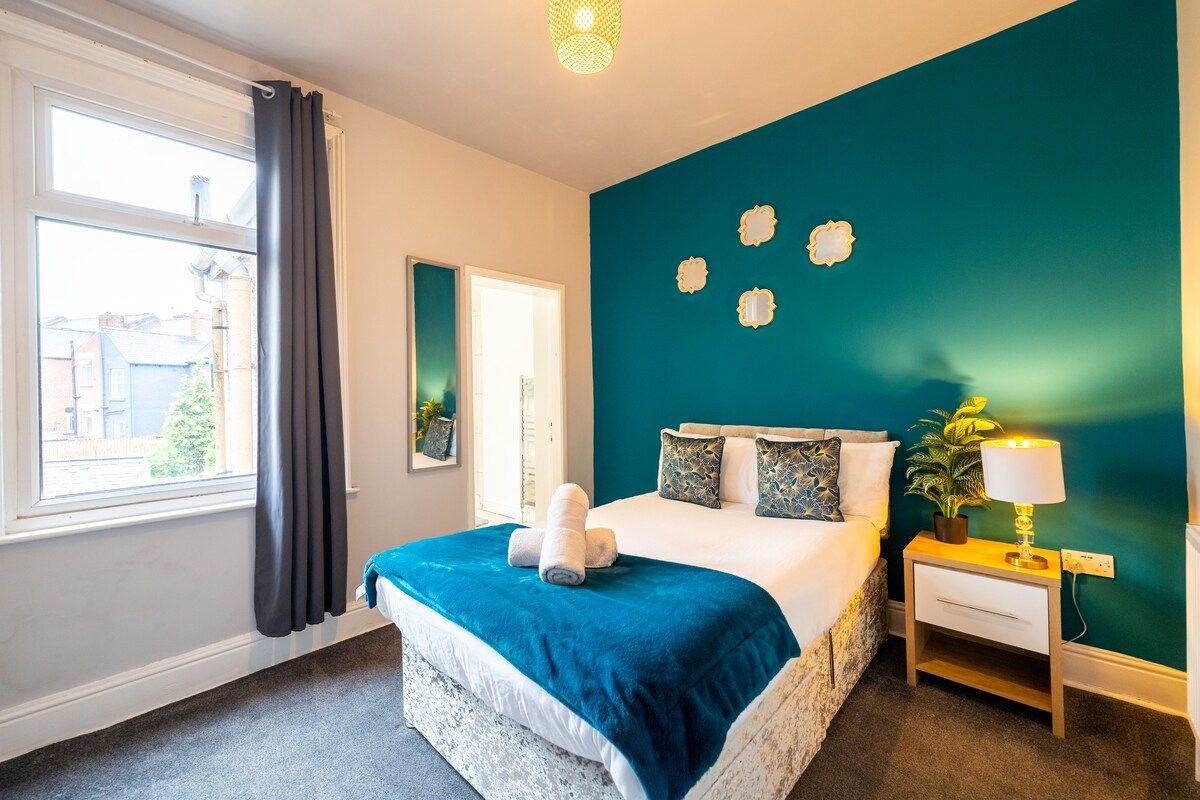 Sheffield 3BR 3?? Contractors & weekend breaks