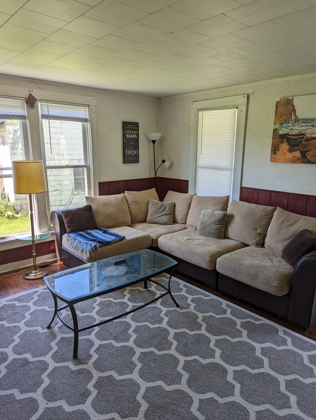 3 Bedroom Home Steps from the Square