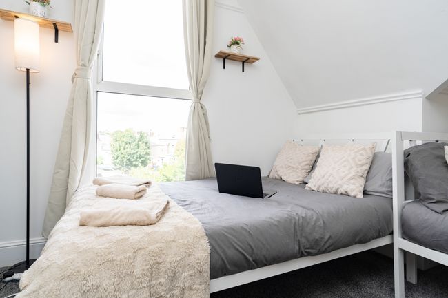 Open Mind Property - FOUR Guests Apartment