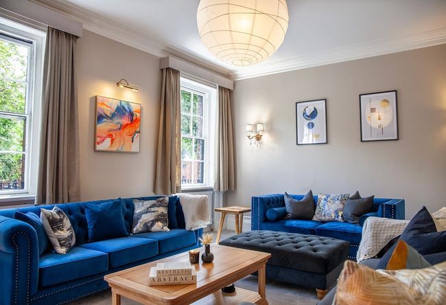 Brand New | Huge 6-Bedroom House in Derby Centre - Sleeps 15