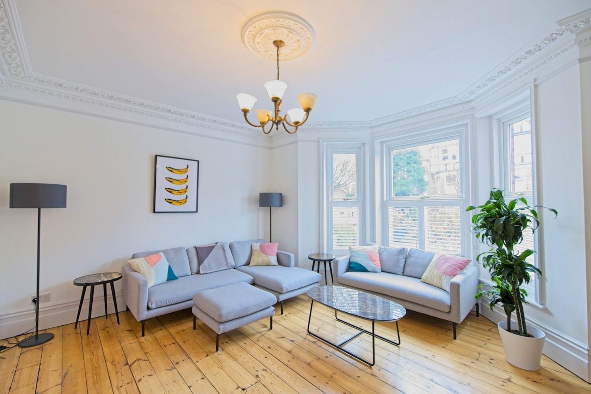 Luxury 5-Bed Family Home | Private 2-Car Parking