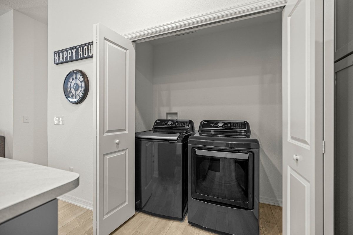 The Eastport Escape | New 3BR | King + Golf Cart — photo 11