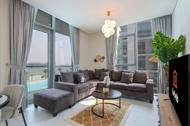 Livbnb - 1BR, Stunning Lagoon View in District One