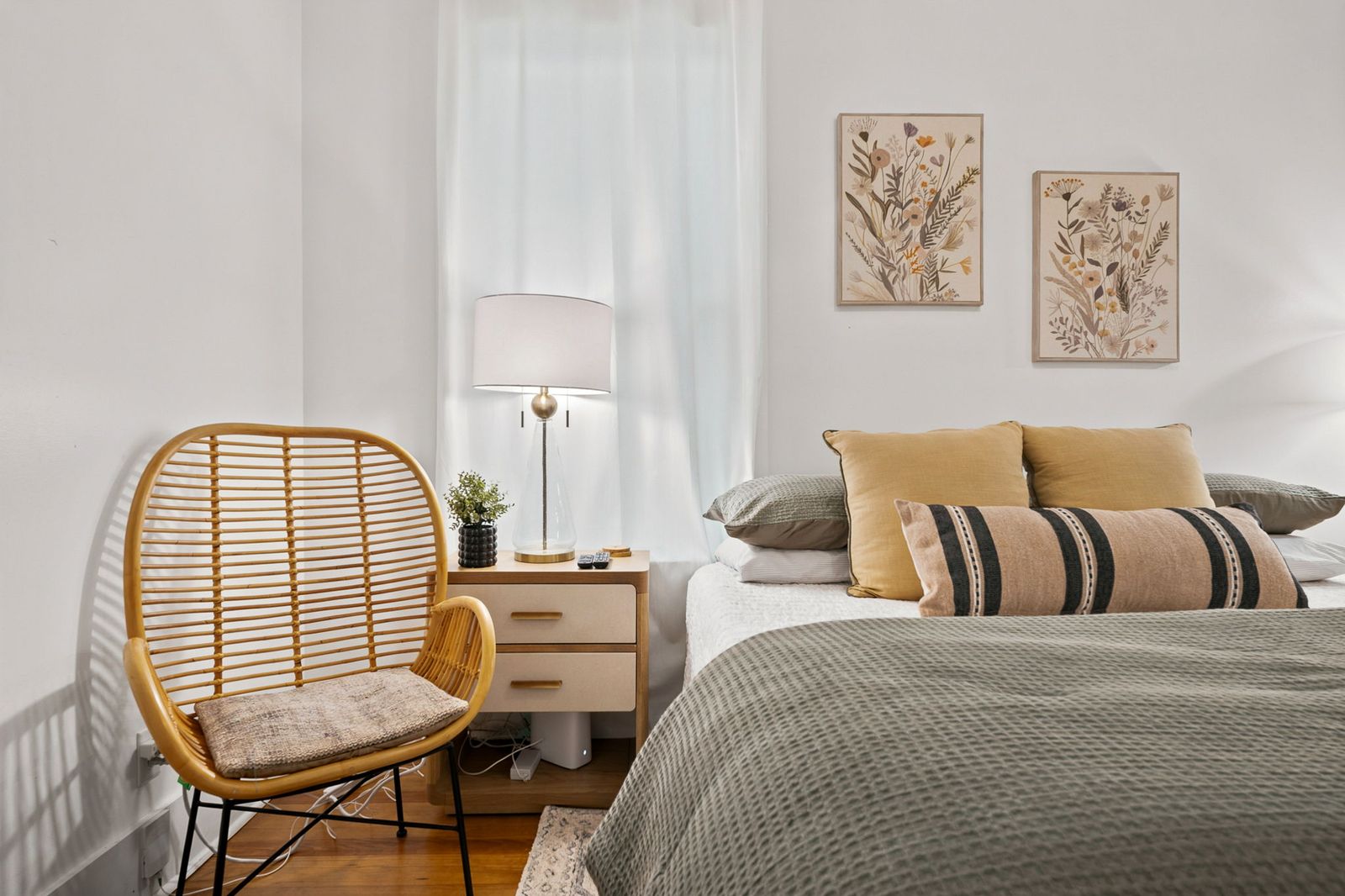 Boho Bungalow - Downtown - Free Parking