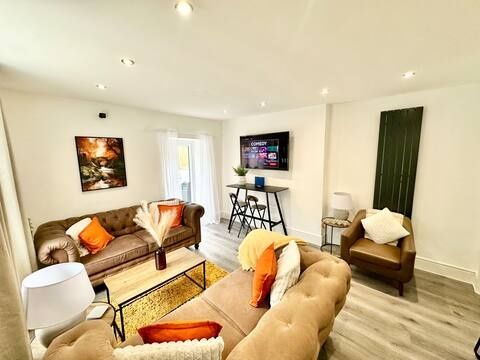 Brecon Beacons Cottage with Cinema Room, Sleeps 6.