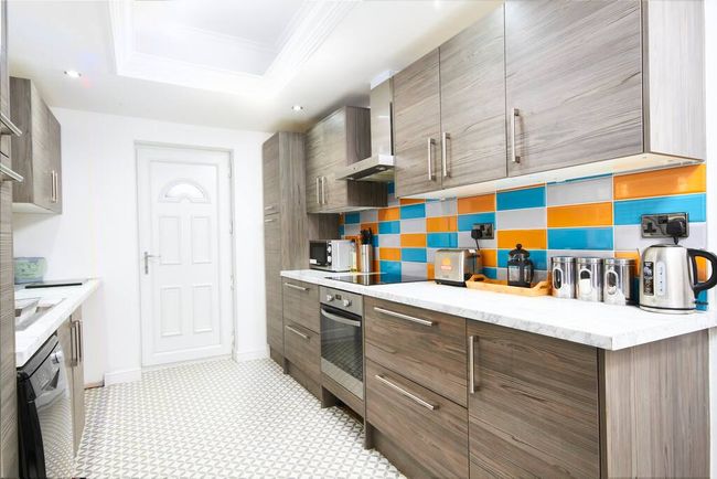 Fantastic Contractor House - Business Only - with 8 Beds by PureStay